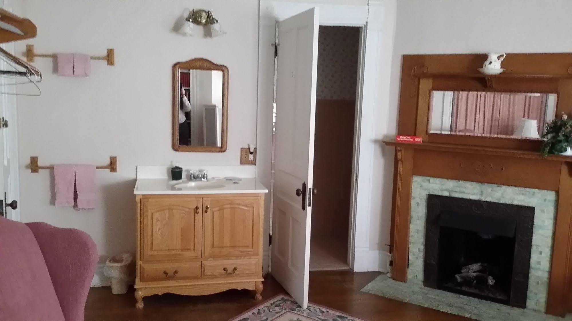 Chestnut Charm Bed & Breakfast Atlantic Extérieur photo
