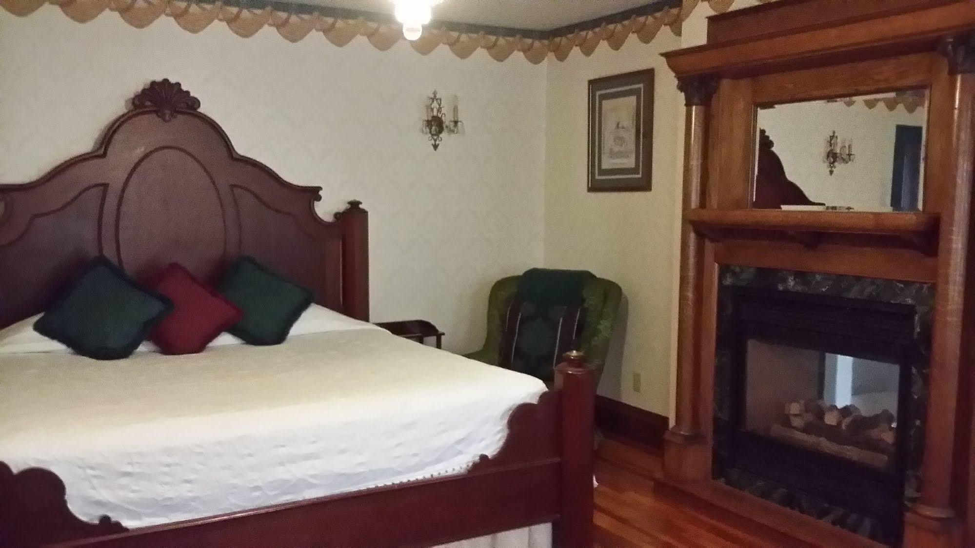 Chestnut Charm Bed & Breakfast Atlantic Extérieur photo