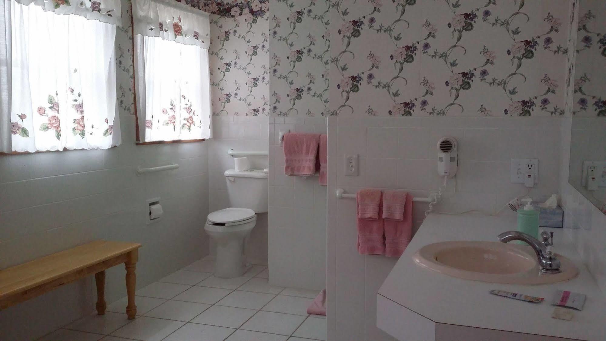 Chestnut Charm Bed & Breakfast Atlantic Extérieur photo
