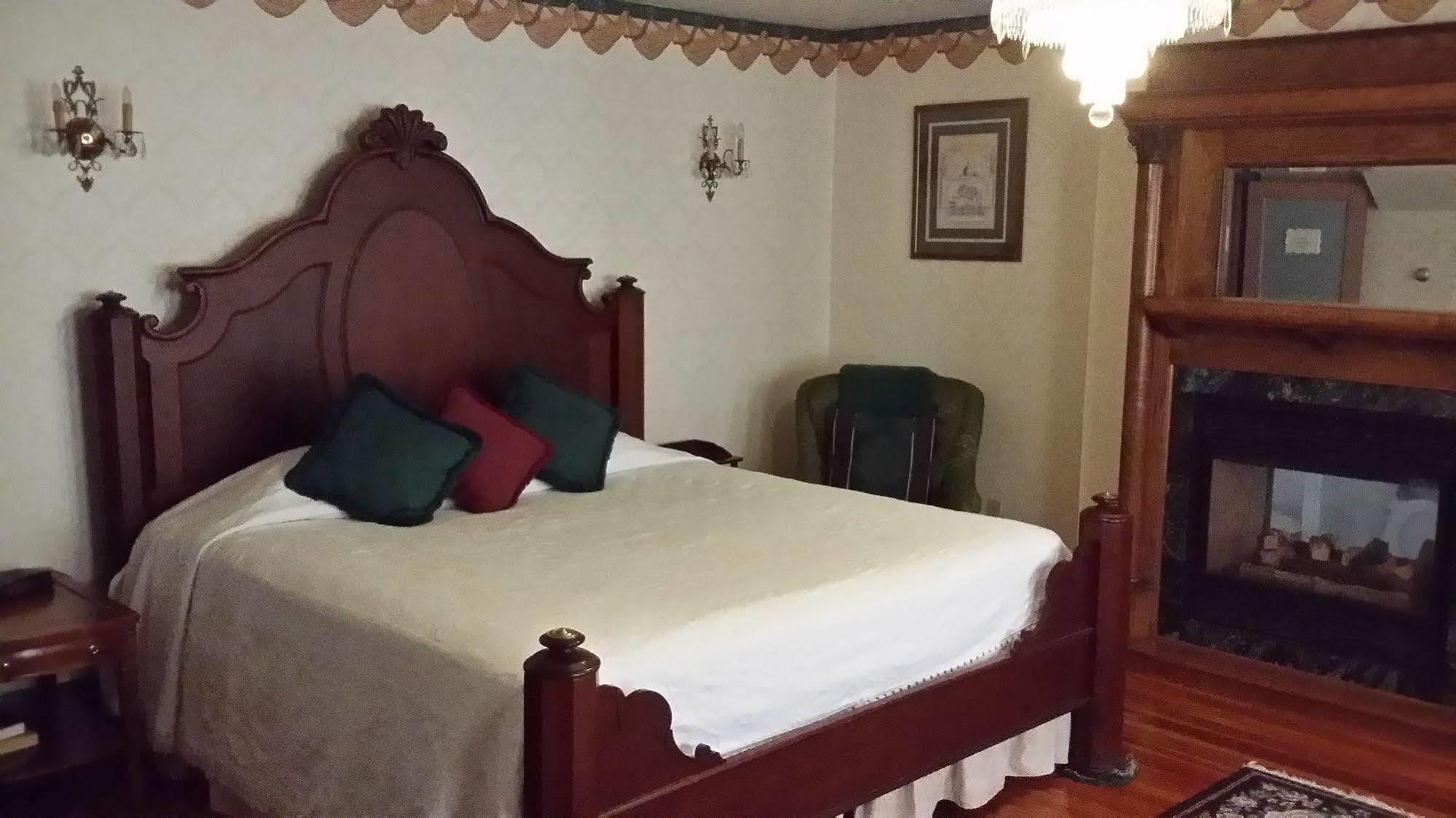 Chestnut Charm Bed & Breakfast Atlantic Extérieur photo